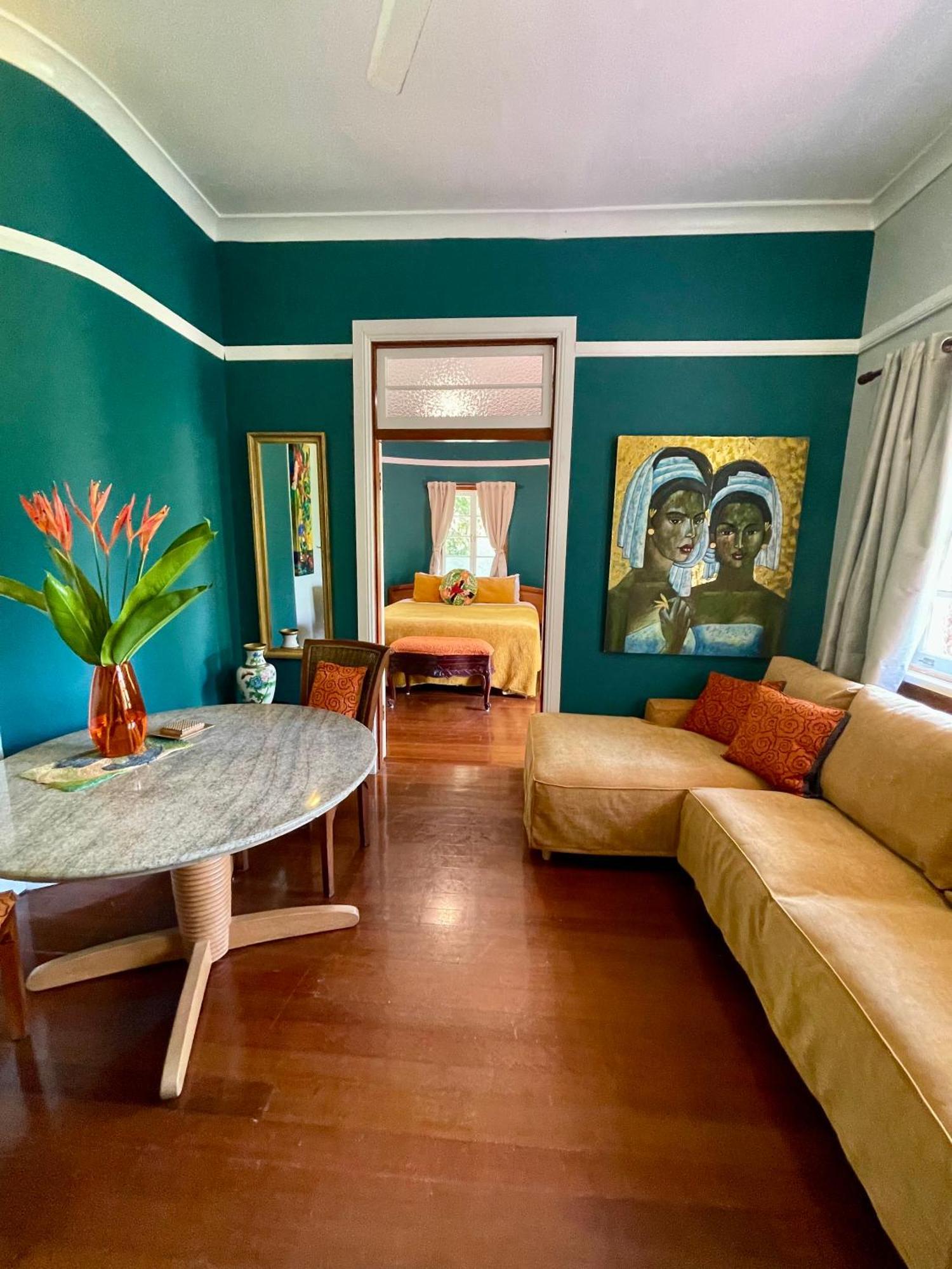 Hotel Babinda Quarters Extérieur photo