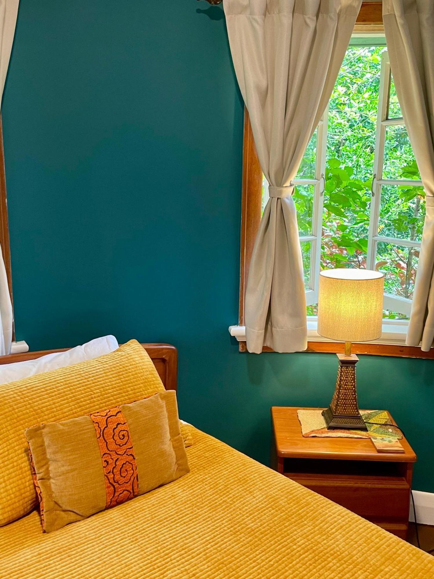 Hotel Babinda Quarters Extérieur photo